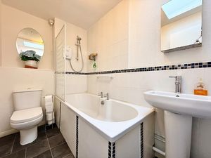 Photo 11- click for photo gallery